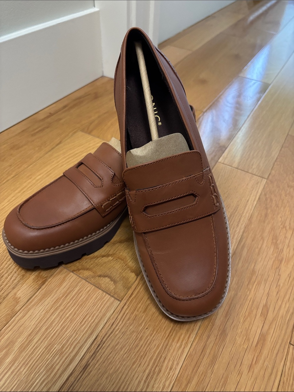 Vionic Fillmore Classic Brown Leather Penny Loafers for Women